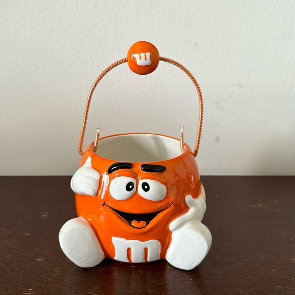 Galerie | M&M's Orange Ceramic Candy Bucket